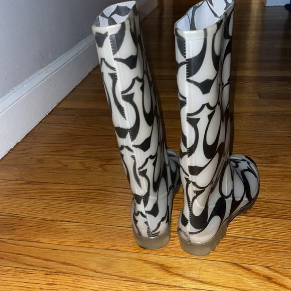 Authentic Coach Pixy Signature C logo Rain Boot - Picture 4 of 7